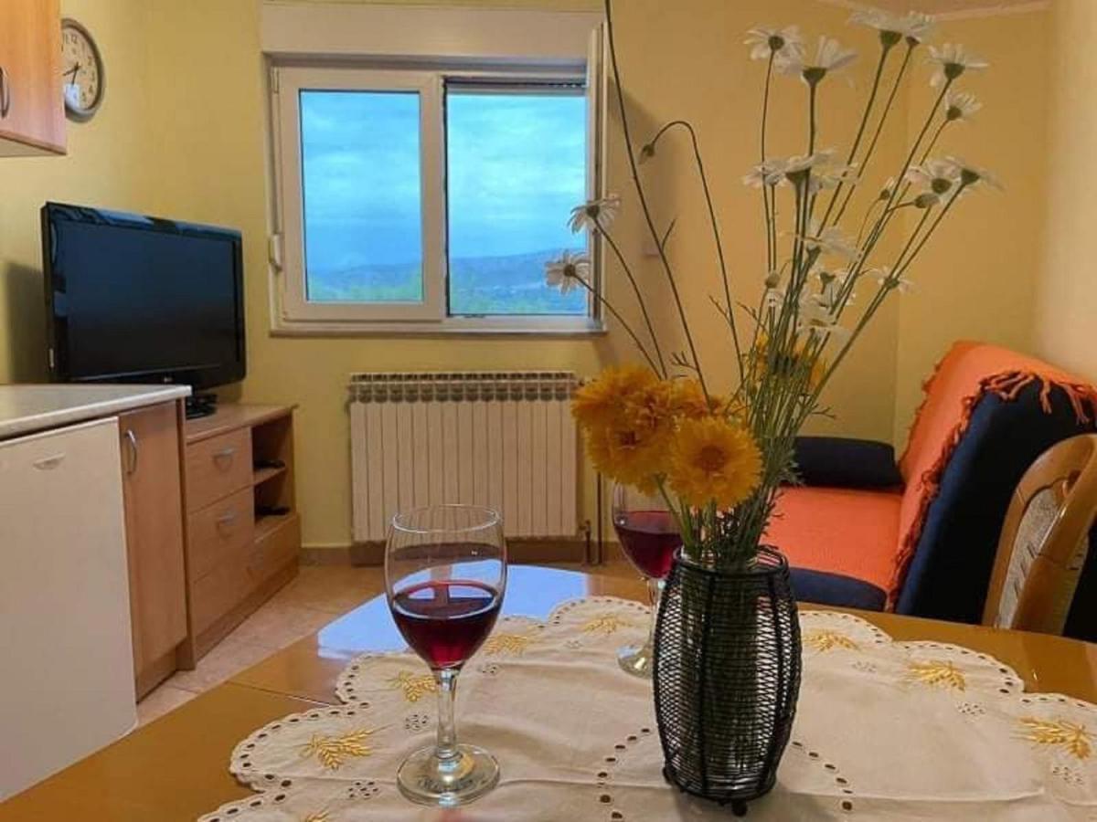 Apartman Luka Jadrtovac Exterior photo