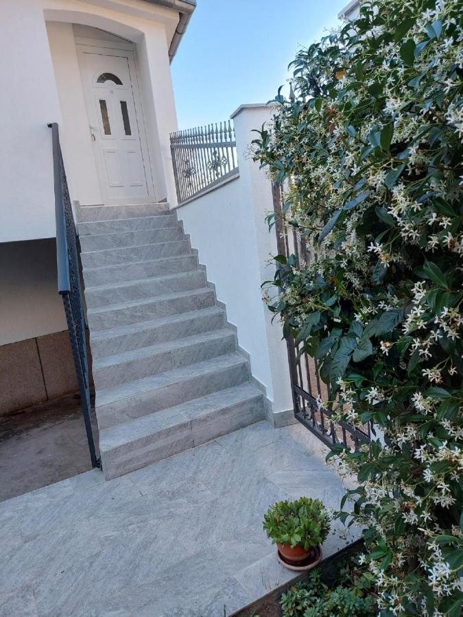 Apartman Luka Jadrtovac Exterior photo